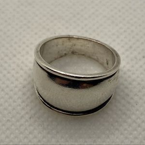 Retired James Avery Engravable Tapered Ring Sterling Silver